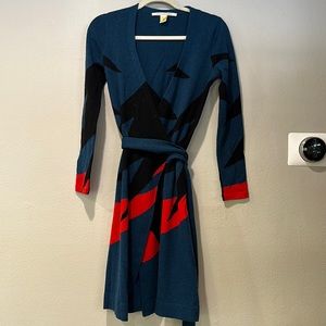 Diane von Furstenberg | 100% Wool | Mini Wrap Dress | Petite
